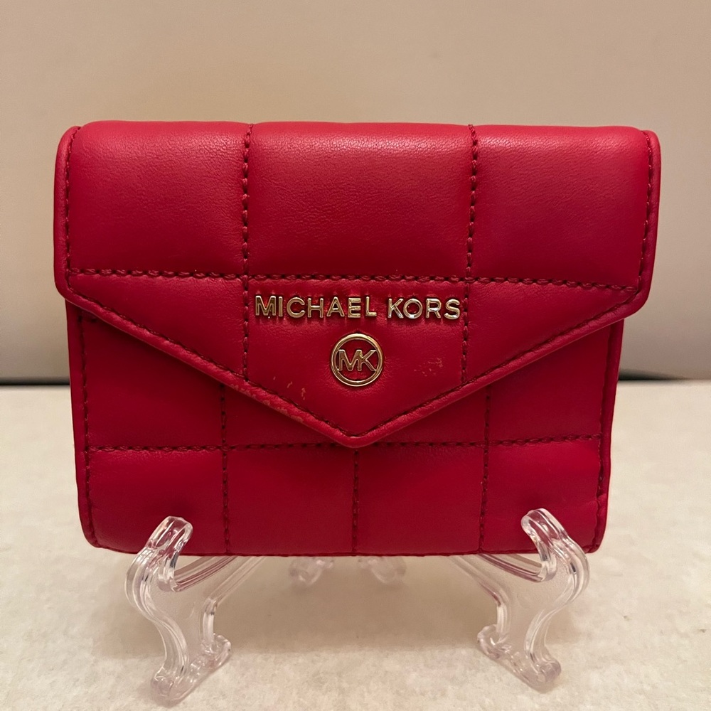 Michael Kors Red Quilted Wallet ( new no tags )